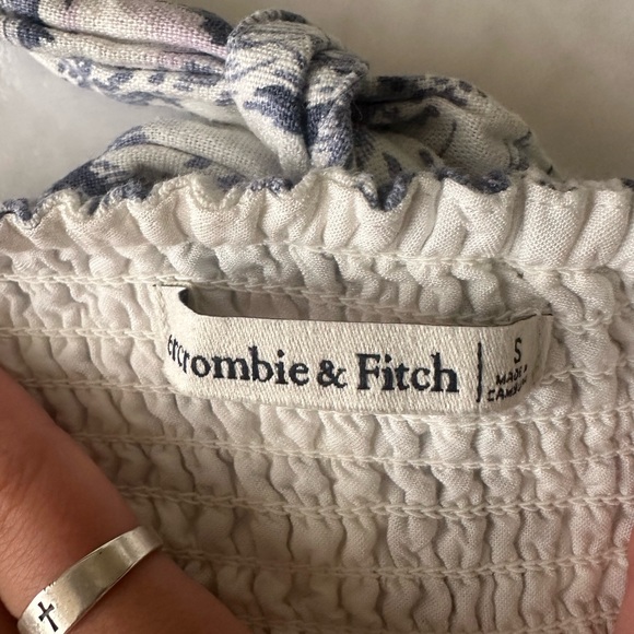 Abercrombie & Fitch Halter Crop Top - Picture 3 of 4